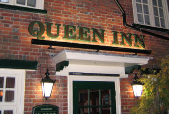 Queen Inn