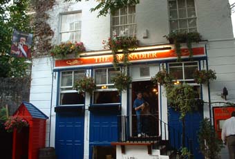 Grenadier Belgravia London SW1X 7NR pub details