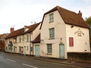 Nags Head On The Thames