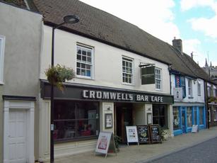 Cromwells Cafe Bar