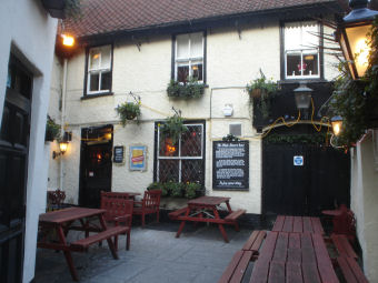 Ye Olde Starre Inn