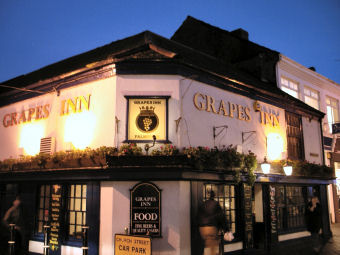 Grapes Inn