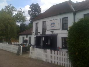 Marneys Village Inn