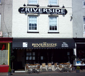 Riverside Bar and Restaurant